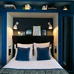 De Neuville Arc De Triomphe Hotel 4*