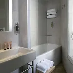 Hotel De Neuville Arc De Triomphe 4*