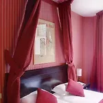 Hotel De Neuville Arc De Triomphe