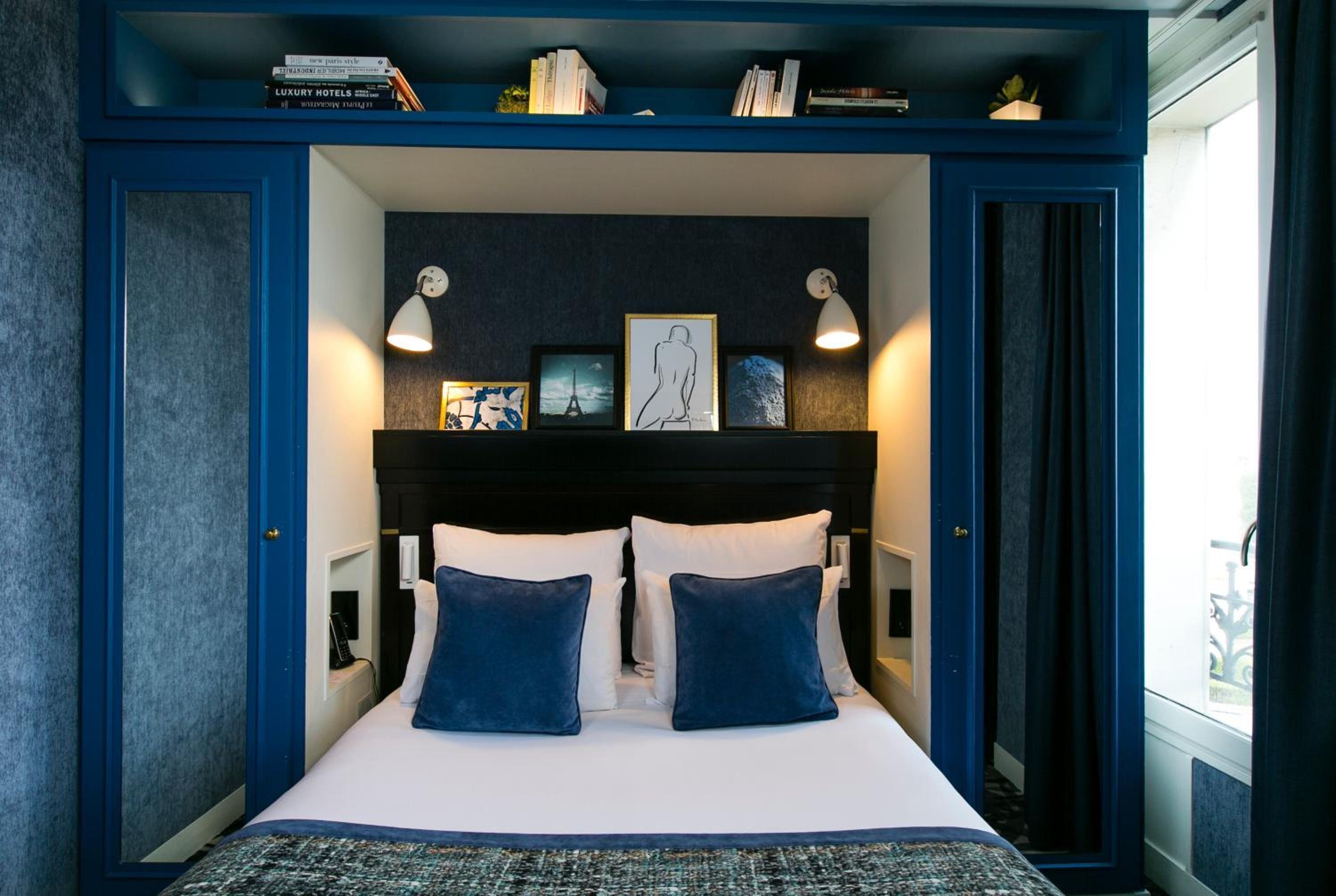 De Neuville Arc De Triomphe Hotel 4*