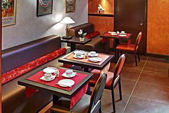 Hotel De Neuville Arc De Triomphe